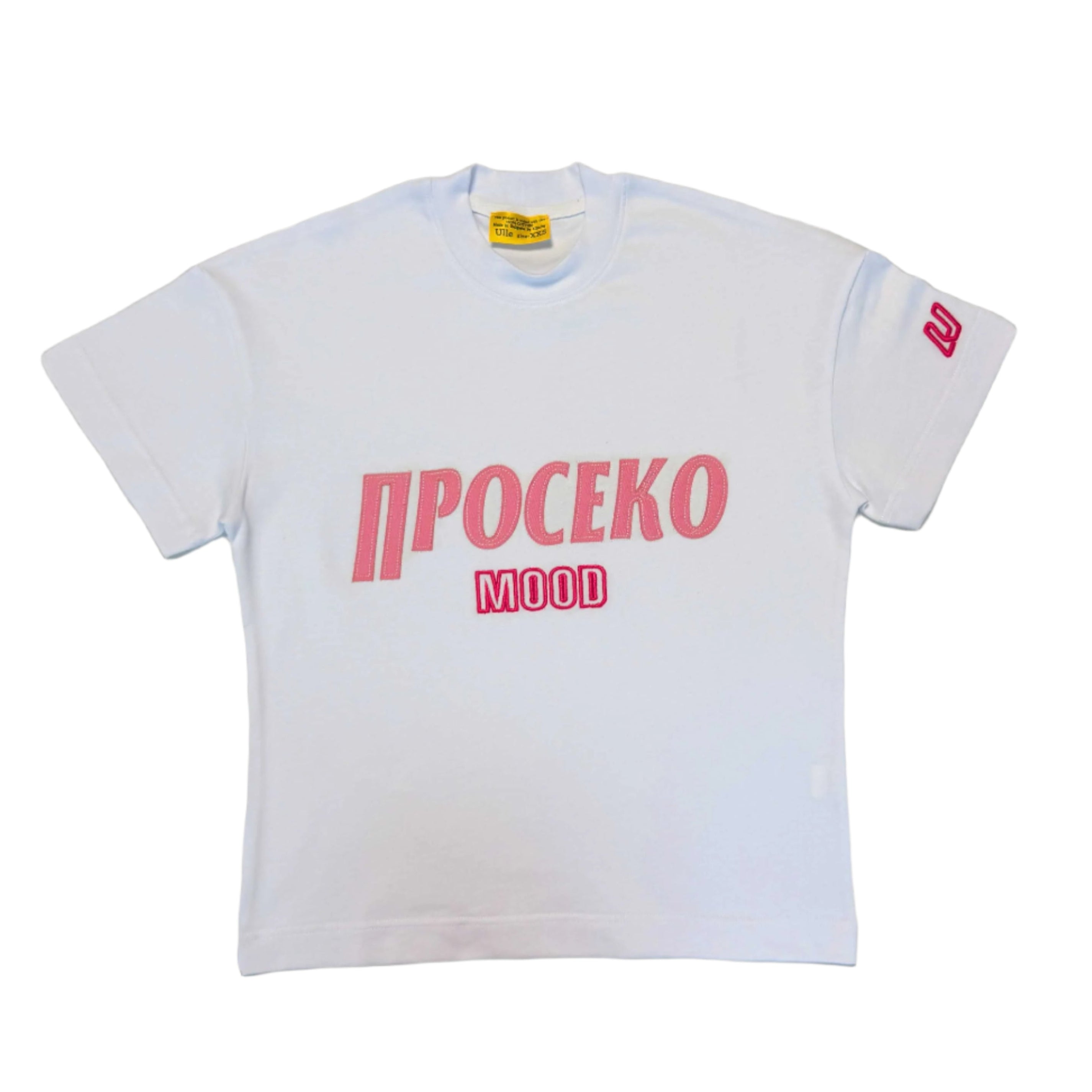 Тениска ПРОСЕКО MOOD — бяла овърсайз с бродерия и деним апликация, 240гр памук, ръчна изработка | Ulle