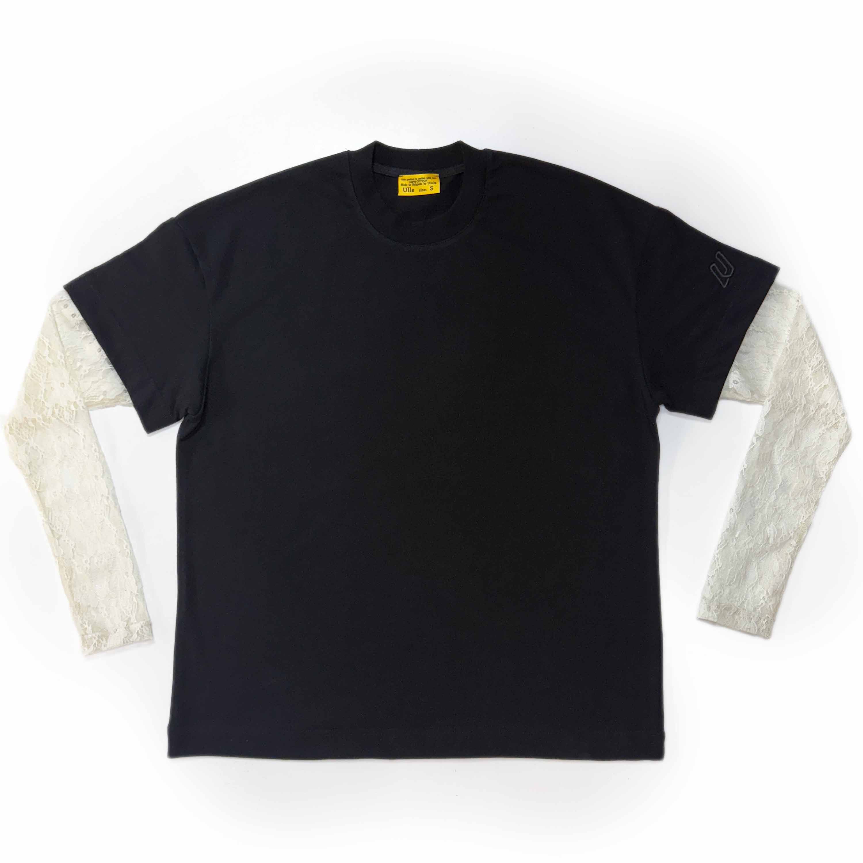 Тениска URBAN LACE — черна овърсайз с дантелени ръкави в слонова кост, произведена в България | Ulle